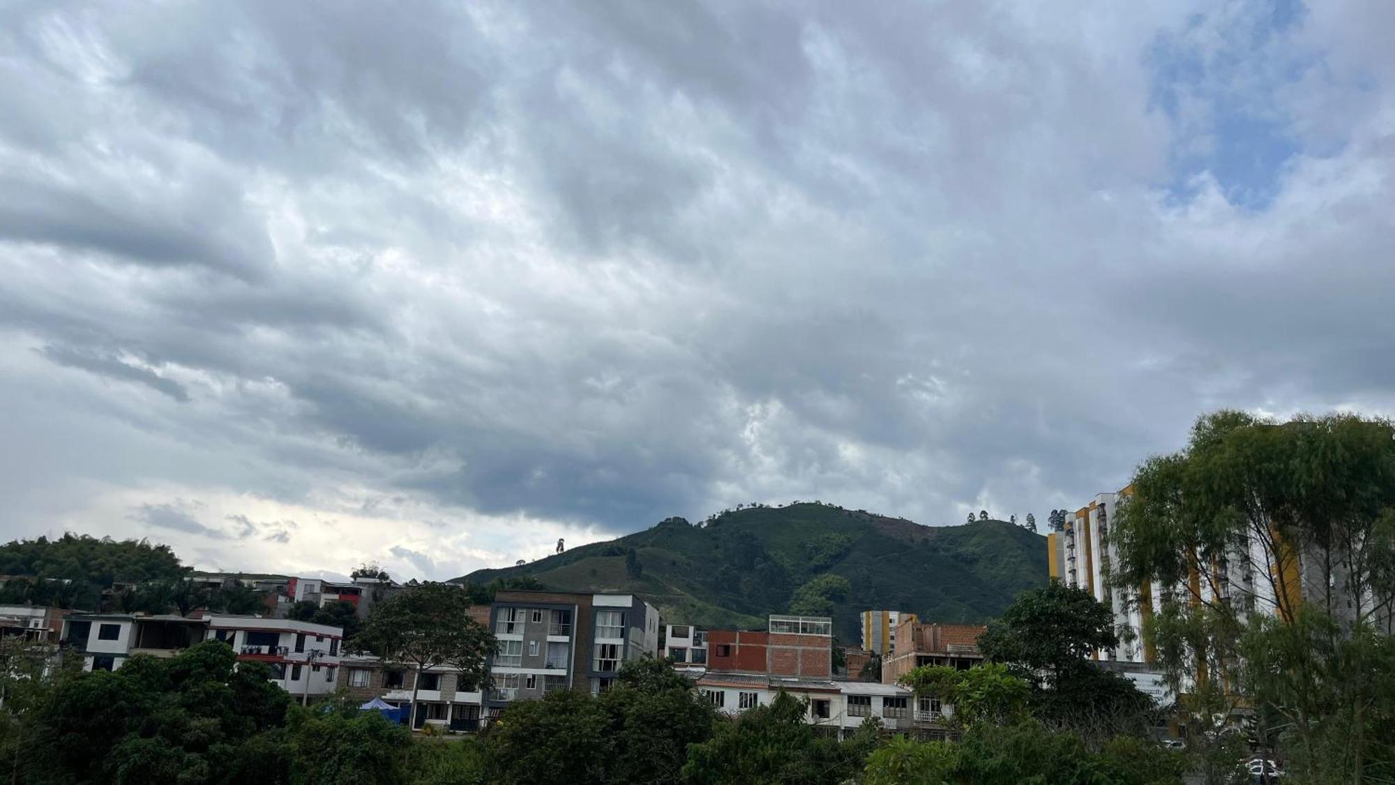 Apartamentos Family Santa Rosa de Cabal Ngoại thất bức ảnh